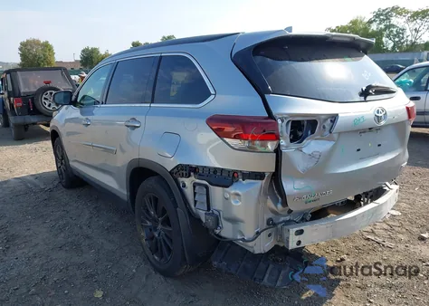 2019 Toyota Highlander Se из США, поврежденный, VIN 5TDJZRFH0KS599087
